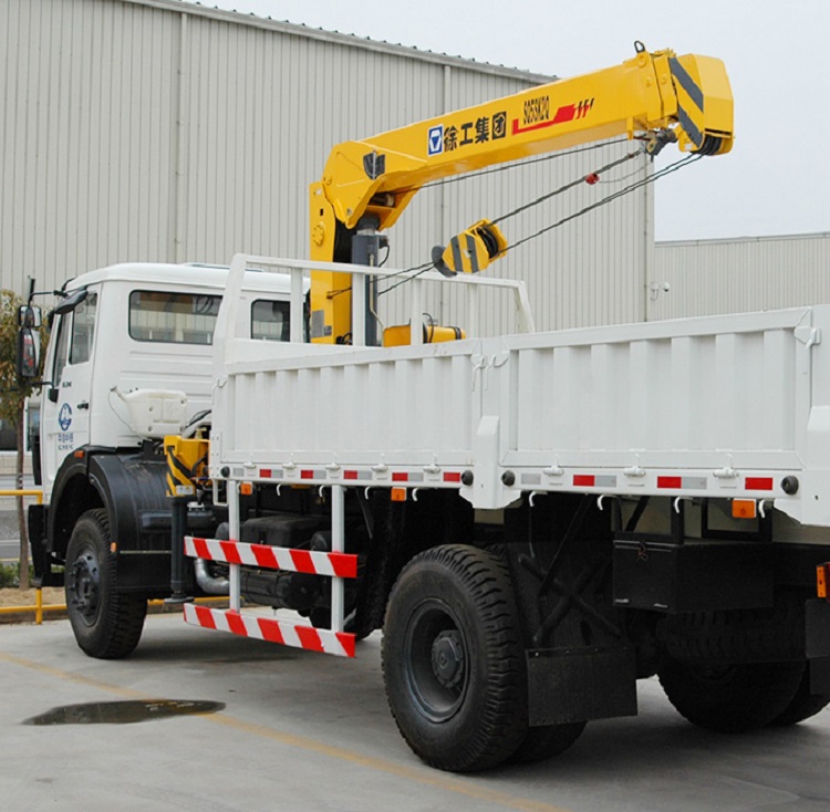 XCMG Official 5 Ton Trailer Crane Chinese Production SQ5SK3Q Trailer Mounted Crane For Sale